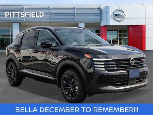 New 2025 Nissan Kicks SR image 2