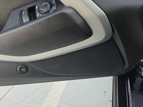 Used 2018 Chevrolet Camaro LT w/ RS Package image 12