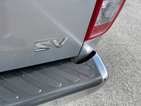 Used 2016 Nissan Frontier SV RWD image 11