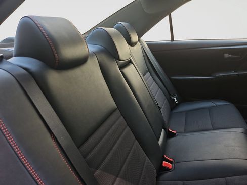 Used 2017 Toyota Camry SE FWD image 42