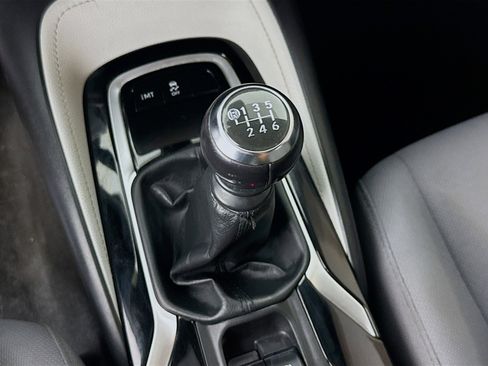 Used 2020 Toyota Corolla SE image 19