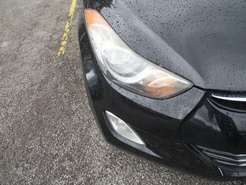 Used 2011 Hyundai Elantra Limited FWD image 21