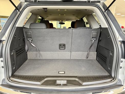 Used 2012 GMC Acadia SL w/ Preferred Package image 9