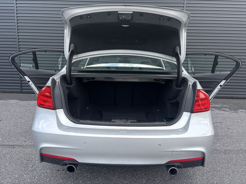 Used 2014 BMW 335i xDrive Sedan AWD/4WD image 10