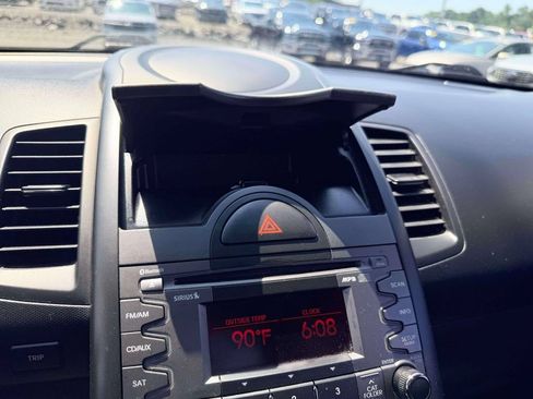 Used 2011 Kia Soul + FWD image 24