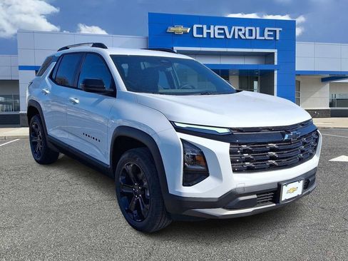 New 2026 Chevrolet Equinox LT w/ Convenience Package II image 2