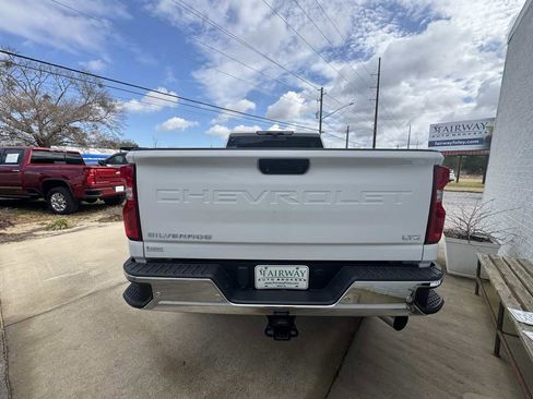 Used 2020 Chevrolet Silverado 2500 LTZ w/ LTZ Premium Package image 6