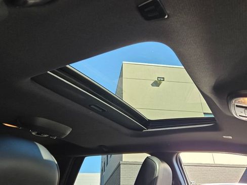 Used 2023 Dodge Durango GT image 22