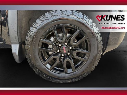 Used 2021 GMC Sierra 1500 Elevation w/ X31 Off-Road Package AWD/4WD image 12