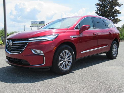 Used 2022 Buick Enclave Premium w/ Trailering Package, 5000 lbs. FWD image 3