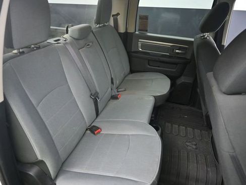 Used 2022 RAM 1500 Classic SLT AWD/4WD image 36
