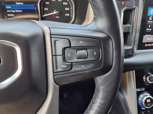 Used 2021 GMC Yukon XL Denali w/ Denali Premium Package RWD image 19