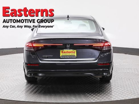 Used 2025 Honda Accord SE image 6