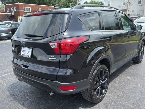 Used 2019 Ford Escape SE FWD image 5