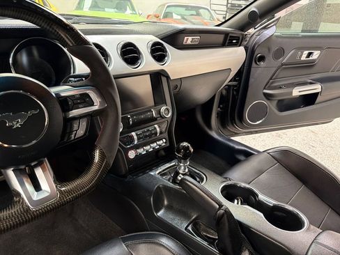 Used 2015 Ford Mustang GT Premium RWD image 26