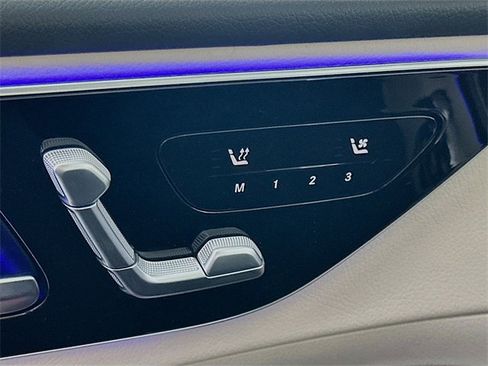 Certified 2025 Mercedes-Benz C 300 4MATIC Sedan image 20