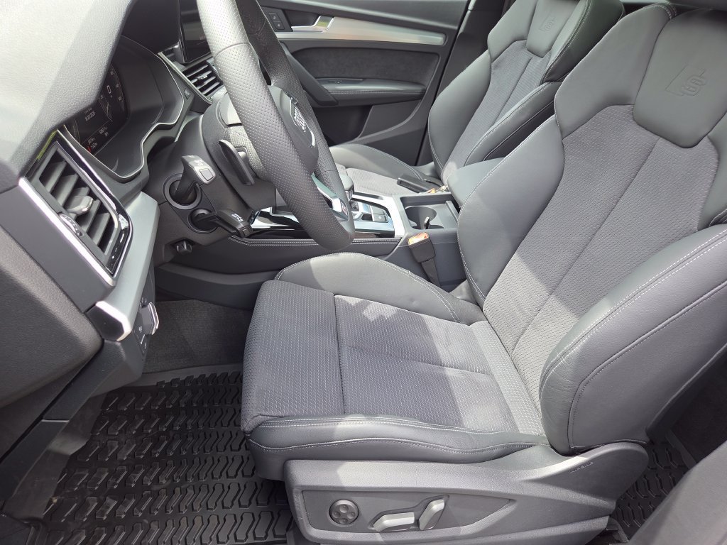 Certified 2024 Audi Q5 e Premium Plus AWD/4WD image 5