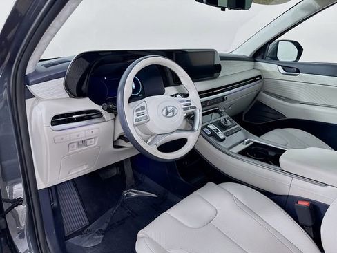 Used 2025 Hyundai Palisade Calligraphy AWD/4WD image 9