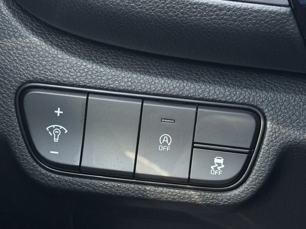 Certified 2025 Kia Seltos S FWD image 24