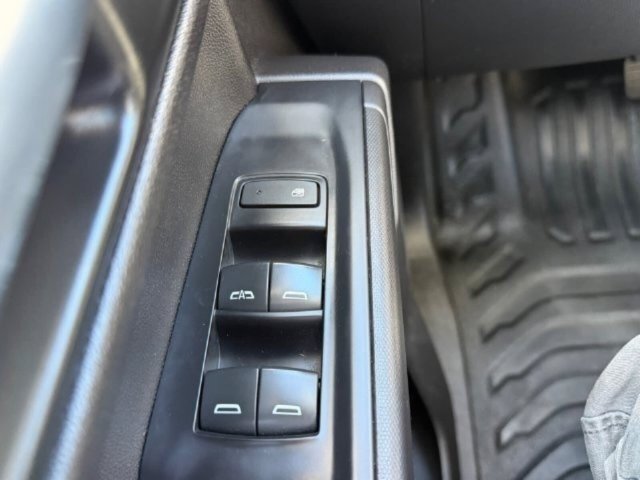Used 2021 GMC Sierra 1500 4x4 Crew Cab w/ Trailering Package image 18
