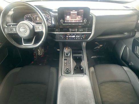 Used 2025 Nissan Pathfinder SV AWD/4WD image 24