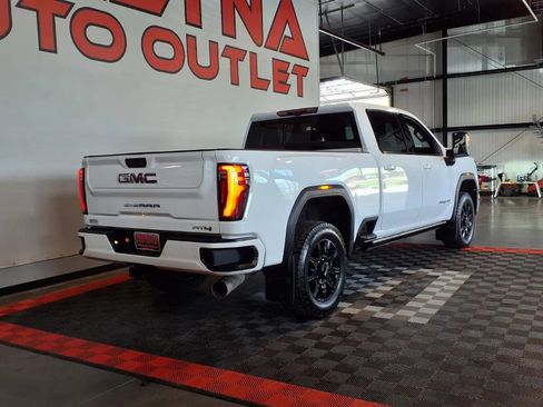 Used 2024 GMC Sierra 2500 AT4 w/ AT4 Premium Plus Package AWD/4WD image 7