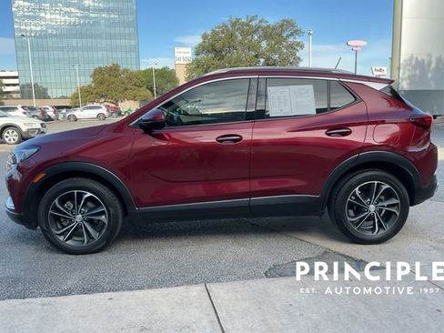 Used 2022 Buick Encore GX Essence FWD image 5
