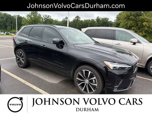 Used 2023 Volvo XC60 B5 Plus w/ Climate Package FWD image 3