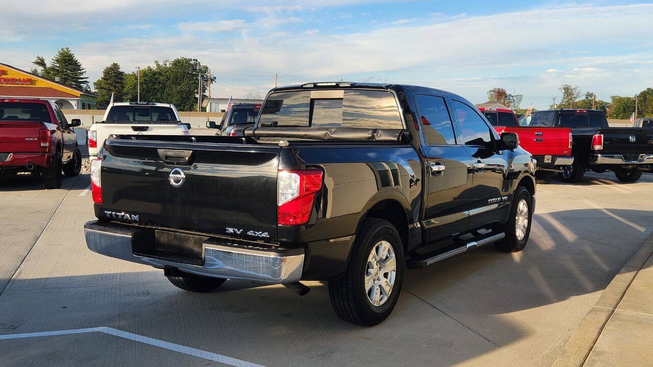 Used 2018 Nissan Titan SV AWD/4WD image 6