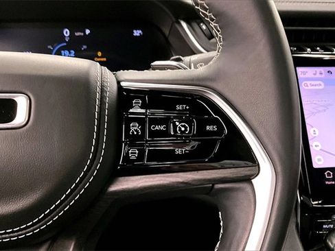 Used 2021 Jeep Grand Cherokee L Overland image 25