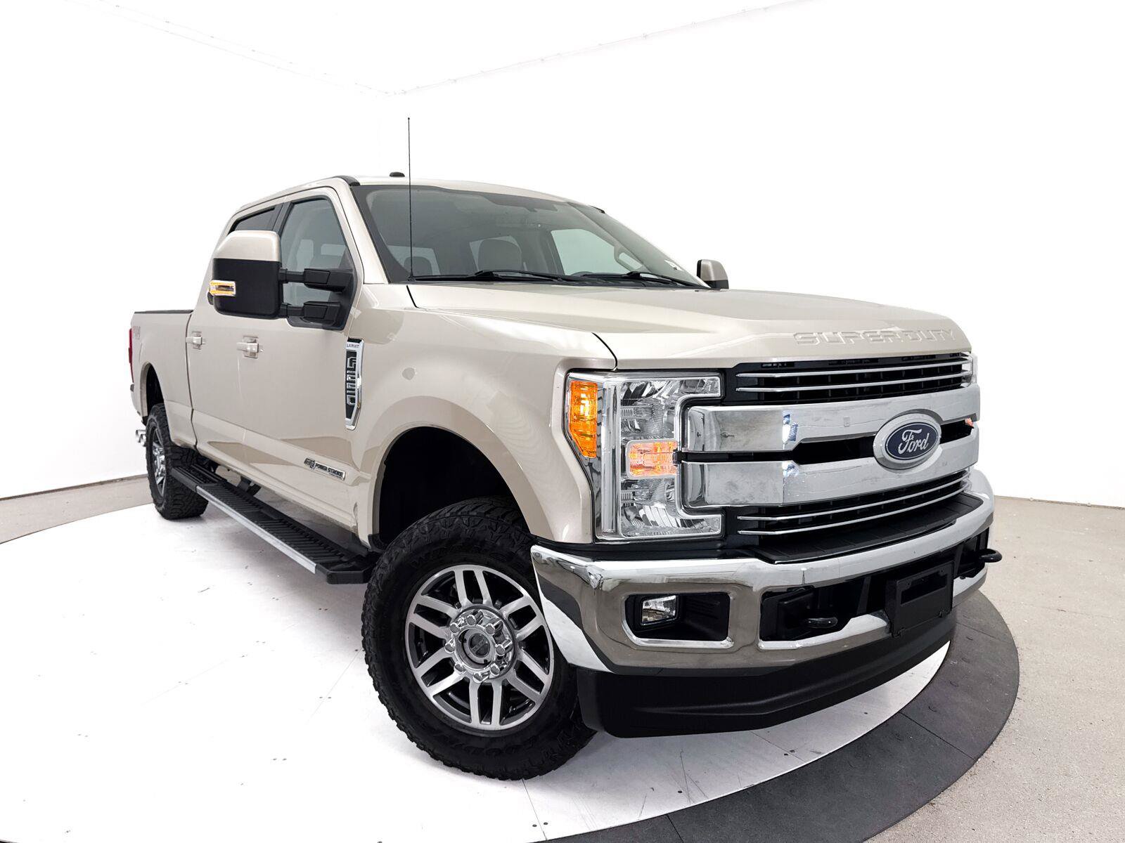 Used 2017 Ford F250 Lariat w/ Lariat Value Package AWD/4WD image 1