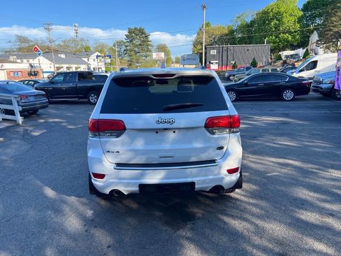 Used 2015 Jeep Grand Cherokee Overland AWD/4WD image 10