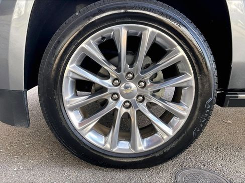 Used 2019 Chevrolet Tahoe Premier w/ Premier Plus Edition image 25