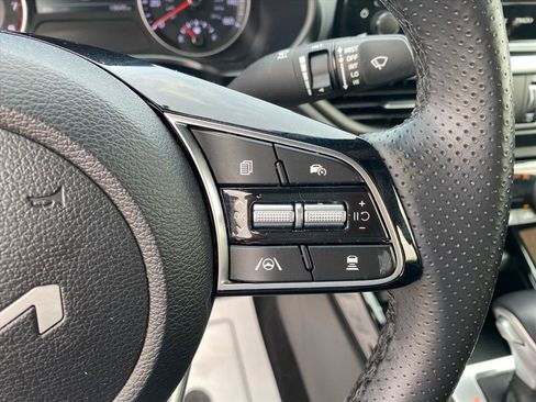 Certified 2024 Kia Forte GT-Line FWD image 17