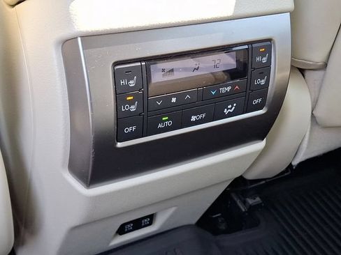 Certified 2023 Lexus GX 460 Premium w/ Premium Package AWD/4WD image 11