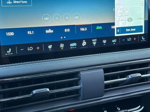 New 2026 Lincoln Corsair Grand Touring AWD/4WD image 18