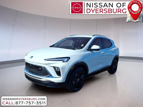 Used 2024 Buick Encore GX Sport Touring w/ Advanced Technology Package FWD image 7