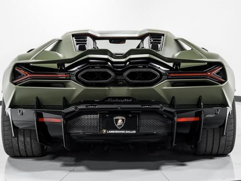 Used 2024 Lamborghini Revuelto AWD/4WD image 4
