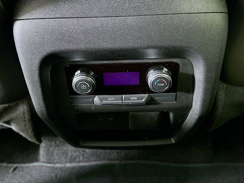 Used 2025 GMC Acadia Elevation image 27