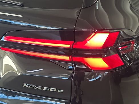New 2026 BMW X5 xDrive50e image 22
