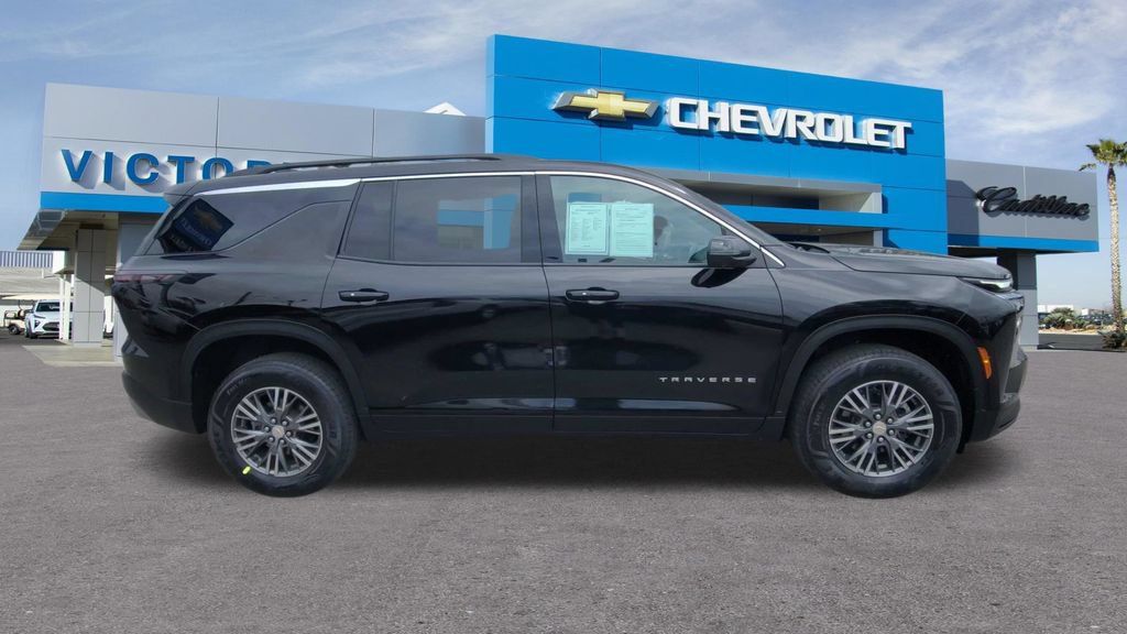 Certified 2024 Chevrolet Traverse LT AWD/4WD image 9