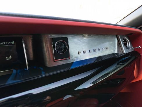 Used 2019 Rolls-Royce Phantom Sedan RWD image 14