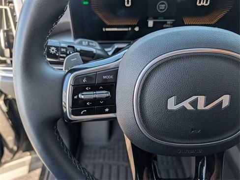 Used 2025 Kia Sorento EX image 15