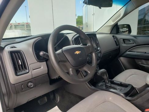 Used 2019 Chevrolet Colorado W/T RWD image 11