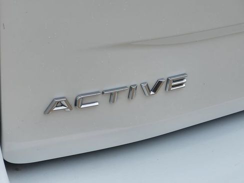 Used 2025 Ford Expedition Active RWD image 8