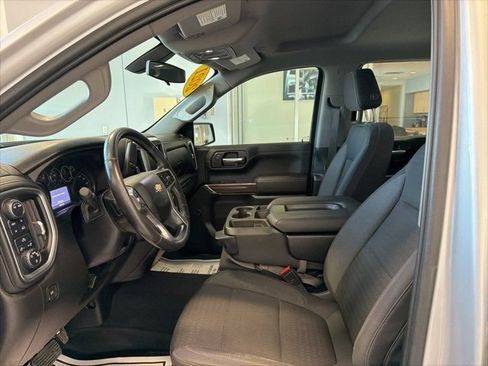Used 2021 Chevrolet Silverado 1500 LT image 11