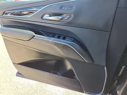 Certified 2021 Cadillac Escalade Sport w/ LPO, ONYX Package AWD/4WD image 41