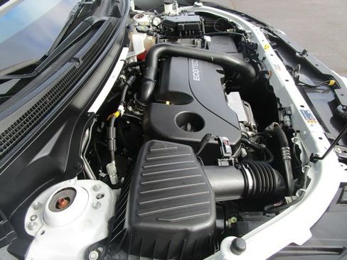 Used 2021 Chevrolet Equinox Premier FWD image 11