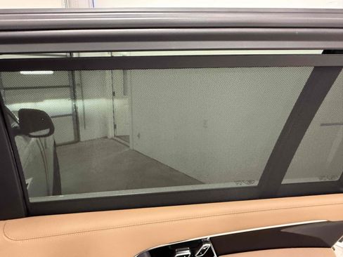 Used 2025 Land Rover Range Rover Long Wheelbase Autobiography image 83