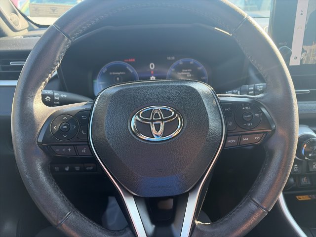Used 2024 Toyota RAV4 XSE w/ Advanced Technology Package AWD/4WD image 28
